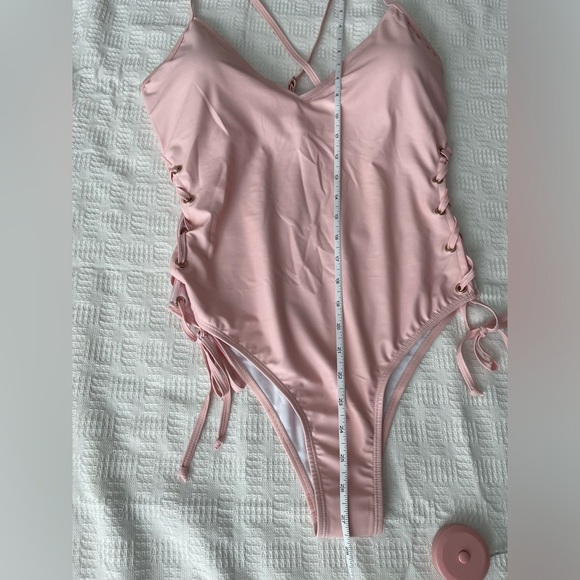 Swimsut & dress - Picture 14 of 15